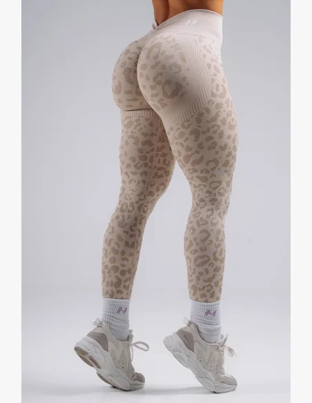 NEBBIA Kompresní push-up legíny s leopardím vzorem PRIMAL krémové