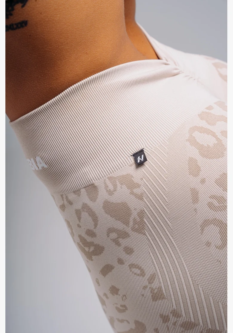NEBBIA Kompresní push-up legíny s leopardím vzorem PRIMAL krémové