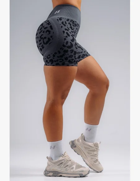NEBBIA Kompresní push-up šortky s leopardím vzorem PRIMAL černé