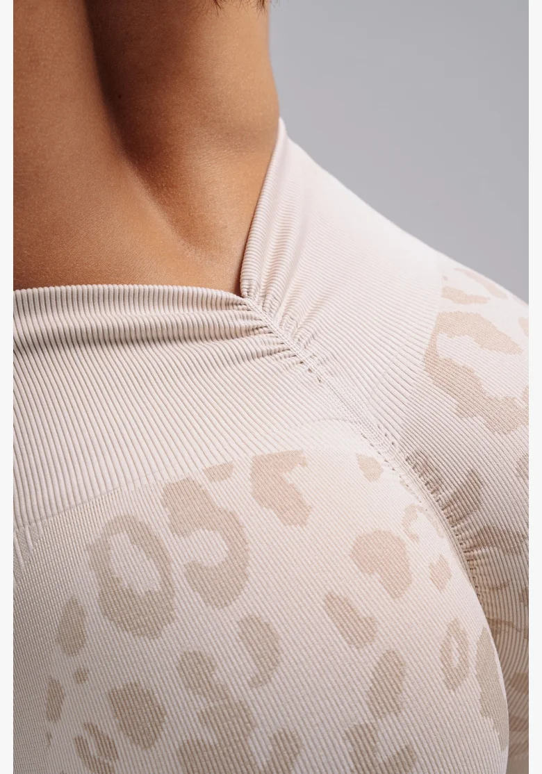 NEBBIA Kompresní push-up šortky s leopardím vzorem PRIMAL krémové