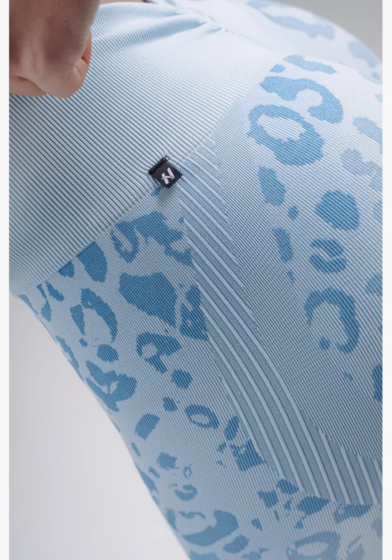 NEBBIA Kompresní push-up šortky s leopardím vzorem PRIMAL modré