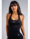 Halter top PRIMAL s vestavěnou podprsenkou nabídne podporu, shaping a trendy fit na trénink i volný čas.