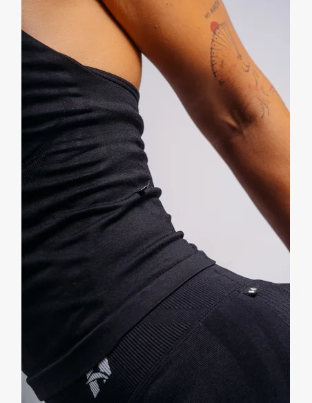 NEBBIA Halter top s vestavěnou podprsenkou PRIMAL černý