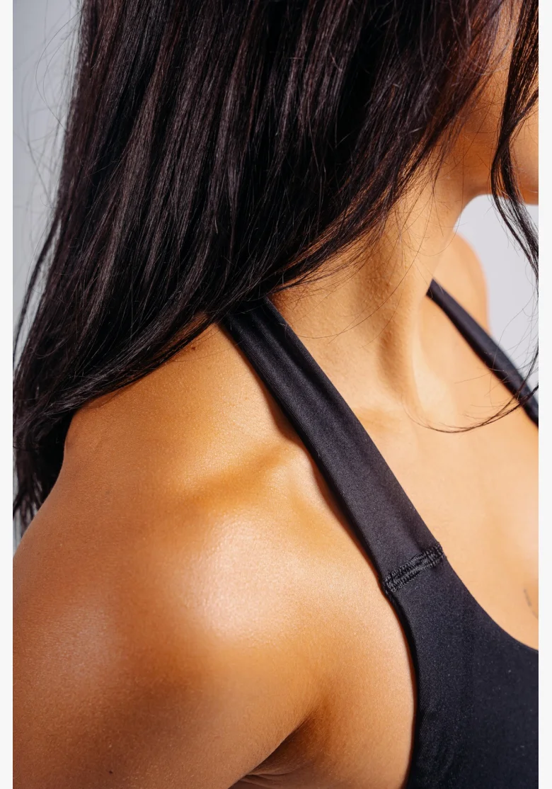 NEBBIA Halter top s vestavěnou podprsenkou PRIMAL černý