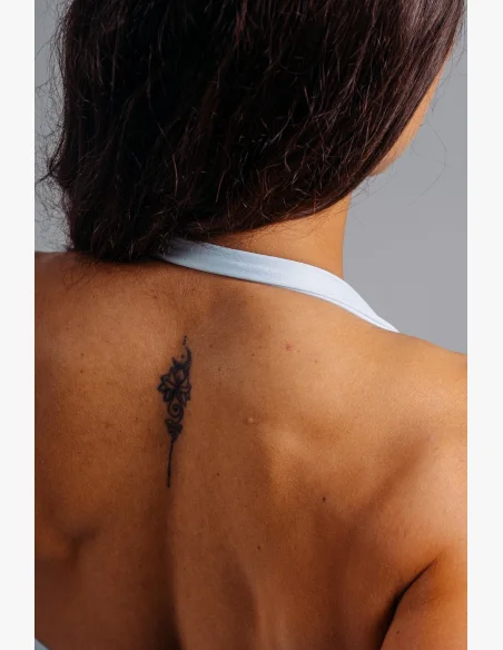 NEBBIA Halter top s vestavěnou podprsenkou PRIMAL modrý