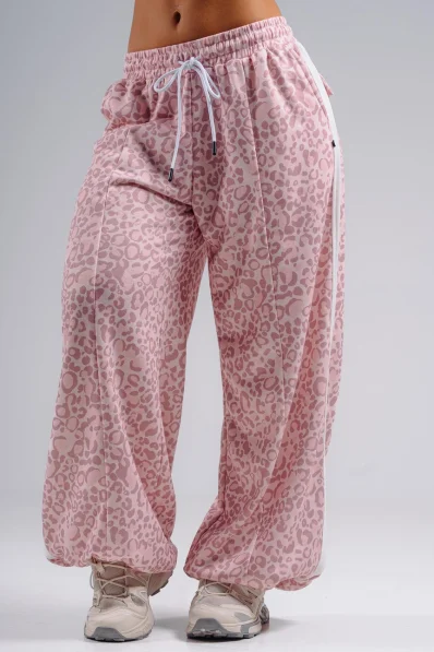 NEBBIA Baggy tepláky s leopardím vzorem PRIMAL růžové