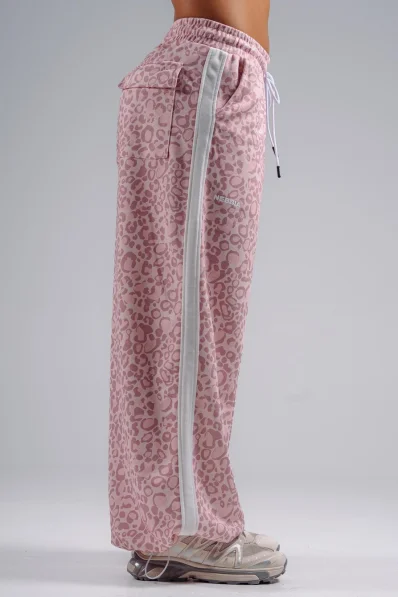 NEBBIA Baggy tepláky s leopardím vzorem PRIMAL růžové 2