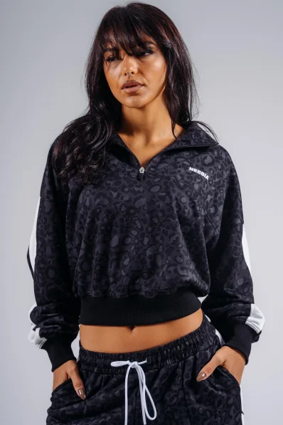 NEBBIA Half-zip mikina s leopardím vzorem PRIMAL černá