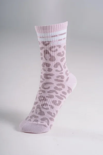 NEBBIA Crew ponožky s leopardím vzorem PRIMAL růžové