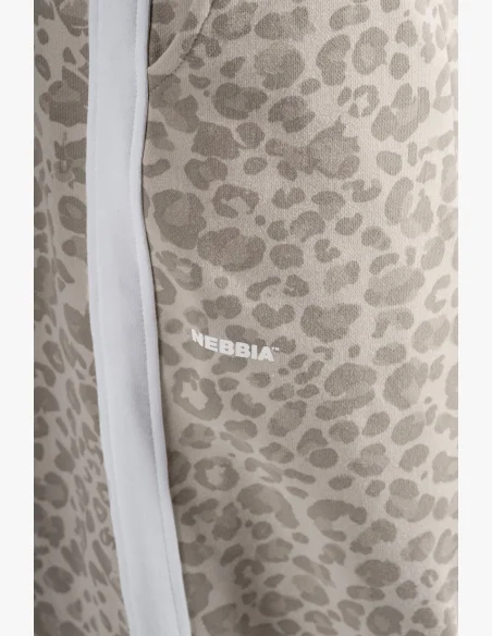 NEBBIA Baggy tepláky s leopardím vzorem PRIMAL krémové