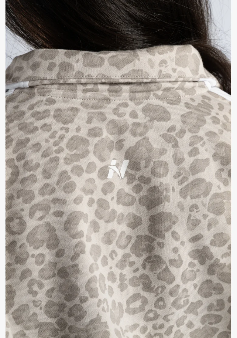 NEBBIA Half-zip mikina s leopardím vzorem PRIMAL krémová
