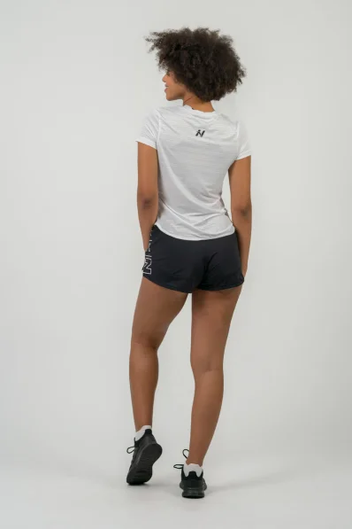 NEBBIA • FIT Activewear tričko “Airy” s reflexním logem • NEBBIAshop.cz 2