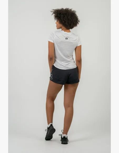 NEBBIA • FIT Activewear tričko “Airy” s reflexním logem • NEBBIAshop.cz