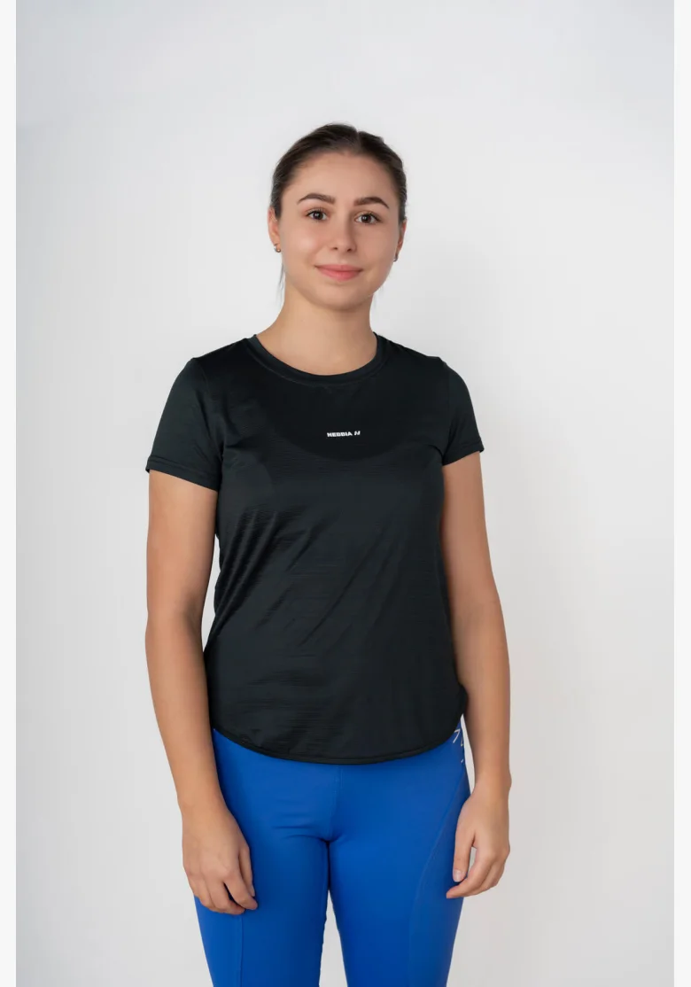 NEBBIA • FIT Activewear tričko “Airy” s reflexním logem • NEBBIAshop.cz