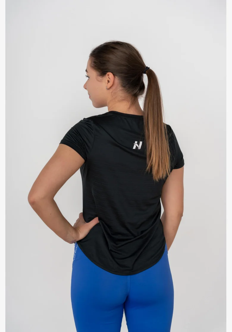 NEBBIA • FIT Activewear tričko “Airy” s reflexním logem • NEBBIAshop.cz