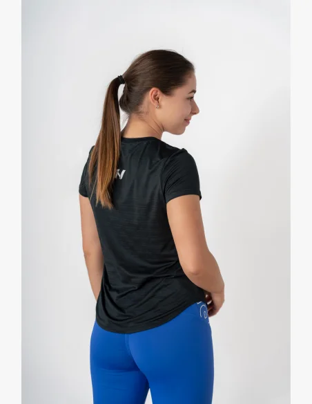 NEBBIA • FIT Activewear tričko “Airy” s reflexním logem • NEBBIAshop.cz