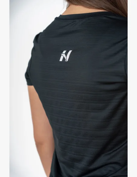 NEBBIA • FIT Activewear tričko “Airy” s reflexním logem • NEBBIAshop.cz