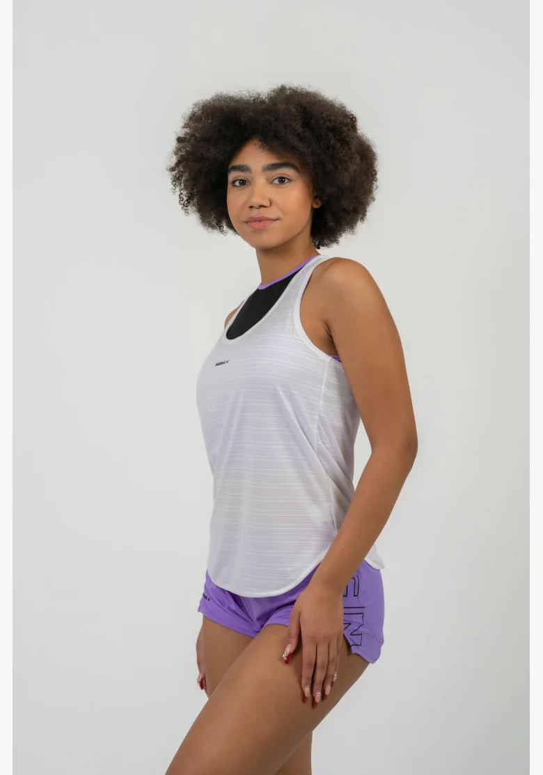 NEBBIA • FIT Activewear tílko “Airy” s reflexním logem • NEBBIAshop.cz
