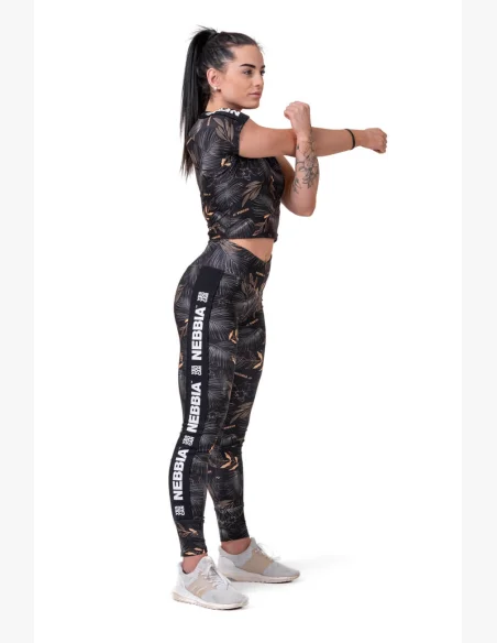 NEBBIA • Crop Top Active Black • NEBBIAshop.cz