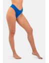 Classic brazilské bikini si ta okamžitě získají, díky originálnímu tvaru kalhotek do „V“ efektu, tento tvar ti opticky prodlouží nohy a zúží pas.