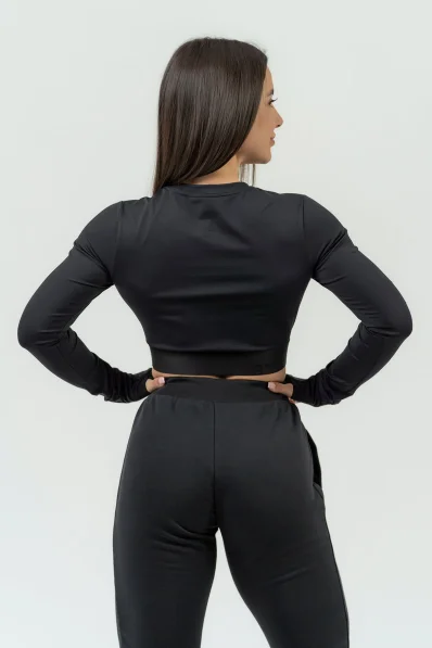 NEBBIA • Dámský crop top s dlouhým rukávem NEBBIA INTENSE Perform • NEBBIAshop.cz 2