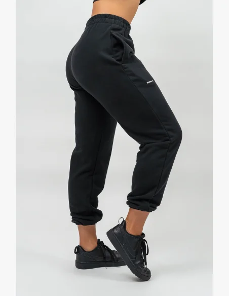 NEBBIA • Sportovní volné tepláky GYM TIME černa • Nebshop.cz