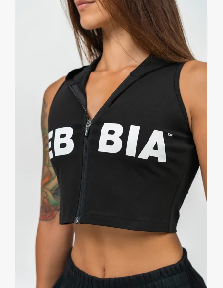 NEBBIA • Crop mikina bez rukávů MUSCLE MOMMY černá • Nebshop.cz