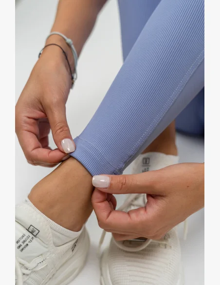 NEBBIA • Tvarující legíny s vysokým pasem GLUTE PUMP fialová • Nebshop.cz