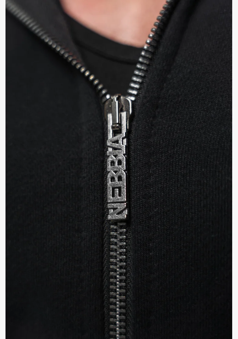 NEBBIA • Mikina na zip BEYOND ORDINARY černá • Nebshop.cz