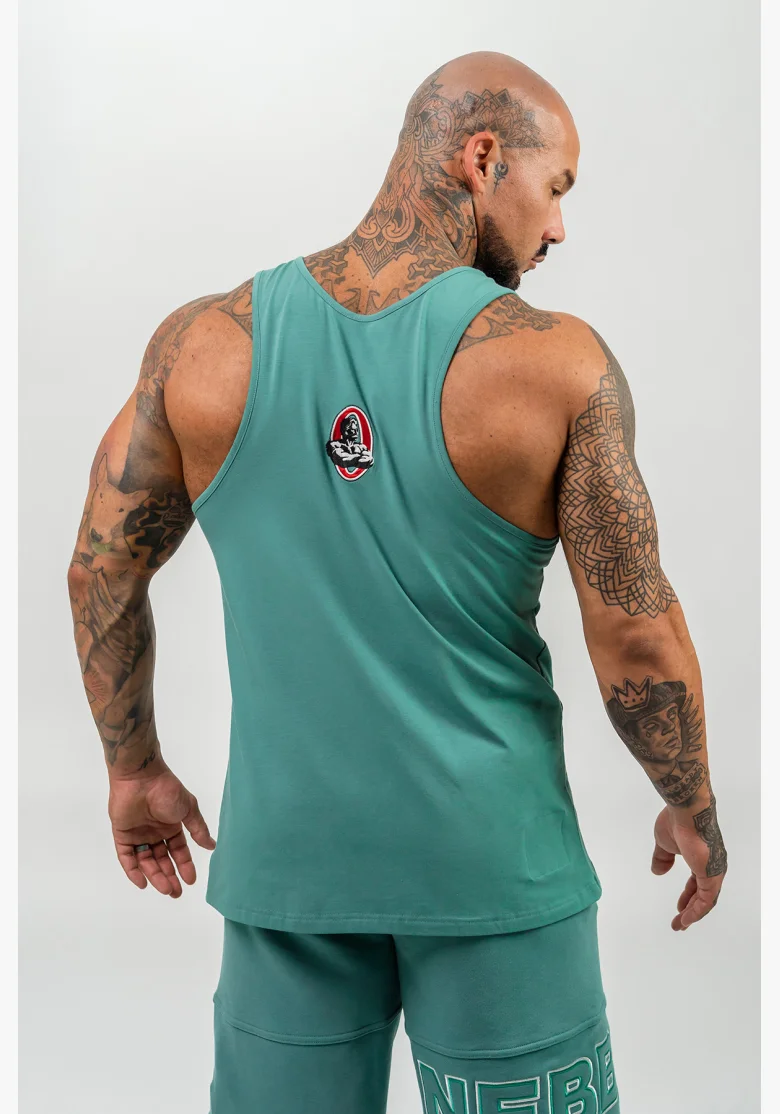 NEBBIA • Fitness tílko STRENGTH zelená • Nebshop.cz