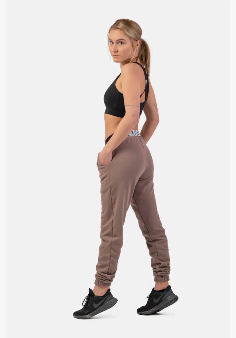 NEBBIA • Tepláky Iconic • NEBBIAshop.cz