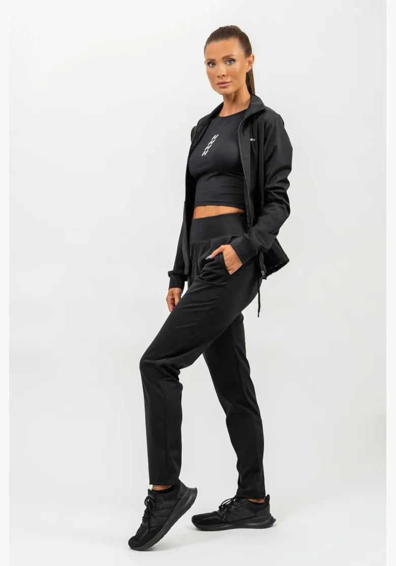 NEBBIA • Mikina na zip s odleskem SLEEK černá • Nebshop.cz