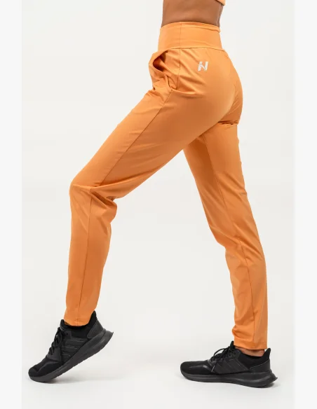 NEBBIA • Slim fit legíny s kapsami SLEEK oranžová • Nebshop.cz