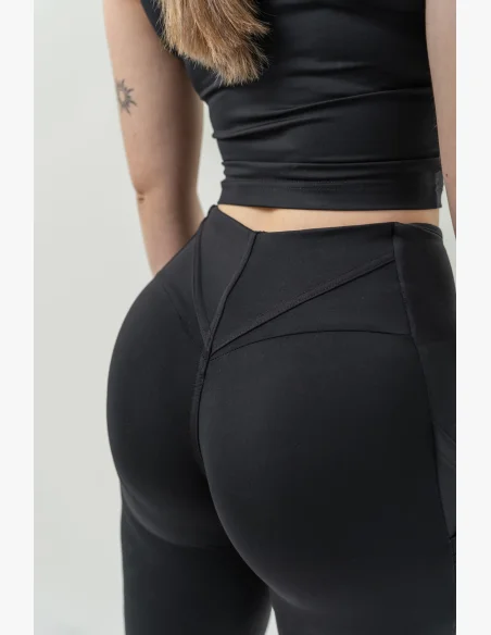 NEBBIA •Cyklistické šortky s vysokým pasem 10″ GYM THERAPY černé • Nebshop.cz