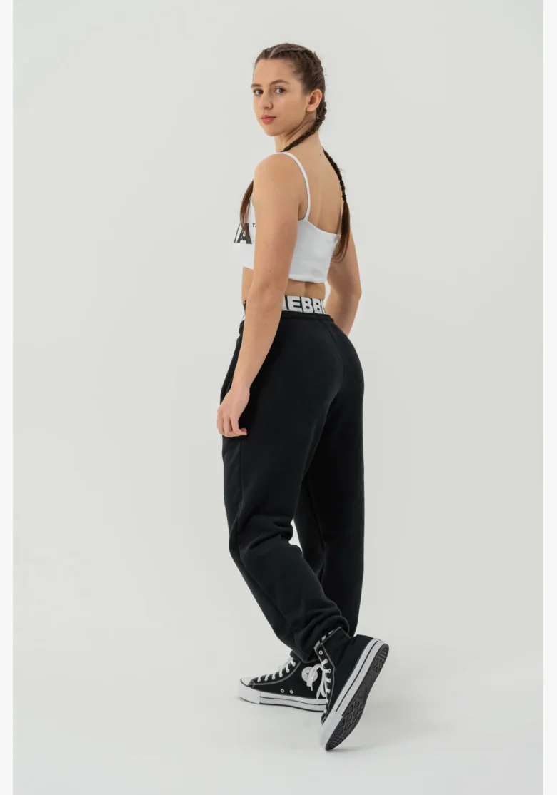 NEBBIA • Sportovní tepláky MUSCLE MOMMY černá • Nebshop.cz