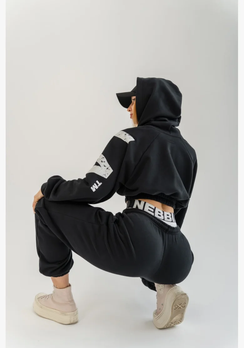 NEBBIA • Sportovní tepláky MUSCLE MOMMY černá • Nebshop.cz