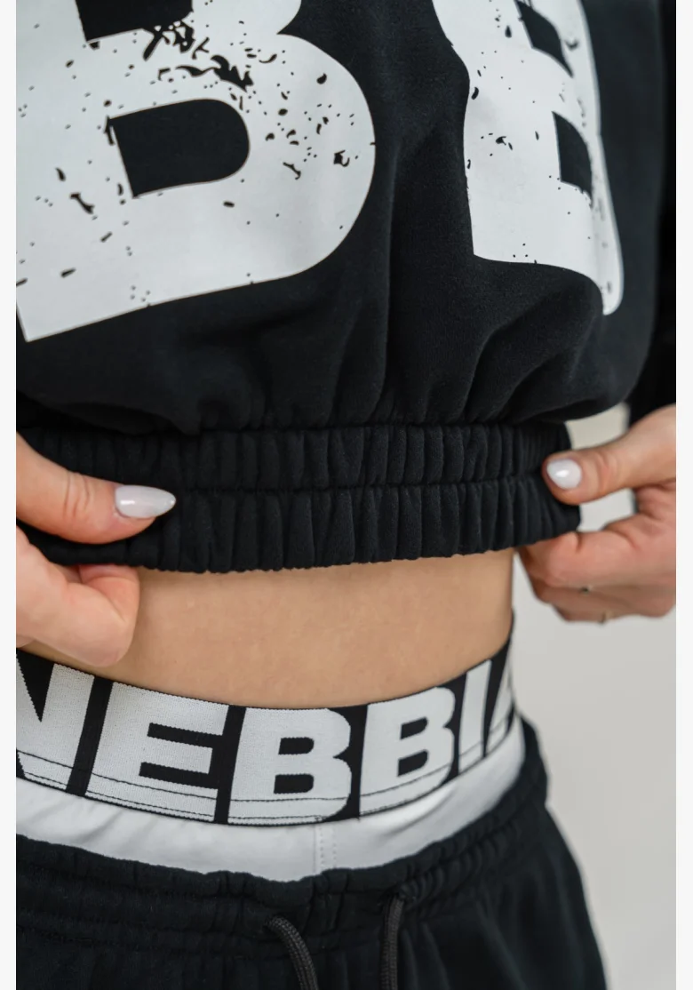 NEBBIA • Crop top mikina MUSCLE MOMMY • Nebshop.cz