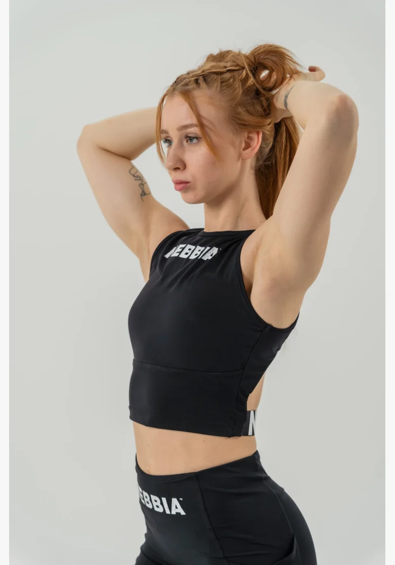 NEBBIA • Crop top tílko GYM THERAPY černé • Nebshop.cz