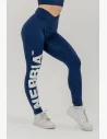 Modrá