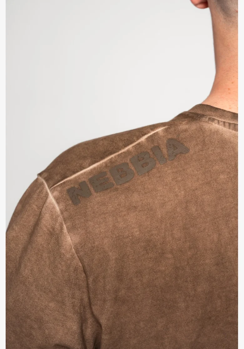 NEBBIA • NEBBIA Washed-off oversized tričko HERITAGE hnědé • Nebshop.cz
