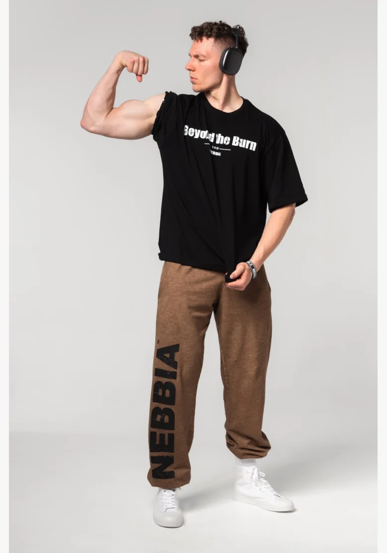 NEBBIA • NEBBIA Bavlnený heavyweight tričko GRIND černé • Nebshop.cz