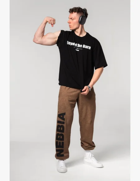 NEBBIA • NEBBIA Bavlnený heavyweight tričko GRIND černé • Nebshop.cz