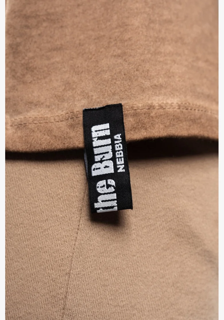 NEBBIA • NEBBIA Washed-off oversized tílko MAX OUT hnedé • Nebshop.cz