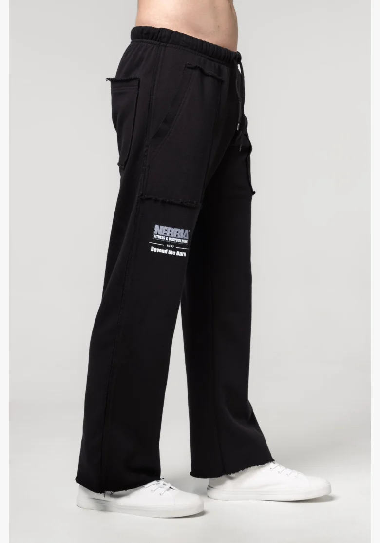 NEBBIA • NEBBIA Tepláky s kapsami NO SHORTCUTS černé • Nebshop.cz