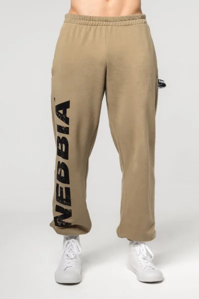 NEBBIA • NEBBIA Volné baggy tepláky s kapsami GYM BRO zelené • Nebshop.cz