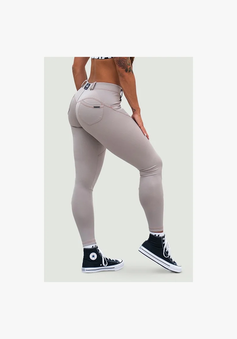 NEBBIA • NEBBIA Bubble Butt legíny LIFT UP béžové • Nebshop.cz