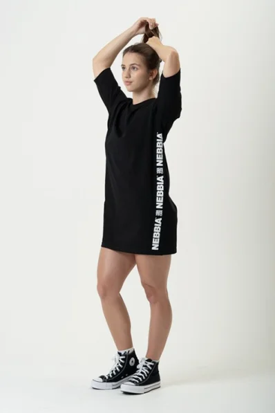 NEBBIA • NEBBIA Tričkové oversized šaty NEBBIA CLUB černé • Nebshop.cz