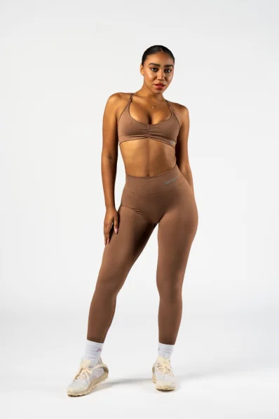 NEBBIA • NEBBIA Bezešvé legíny s vysokým pasem MAXIMUM PUSH-UP hnědé • Nebshop.cz