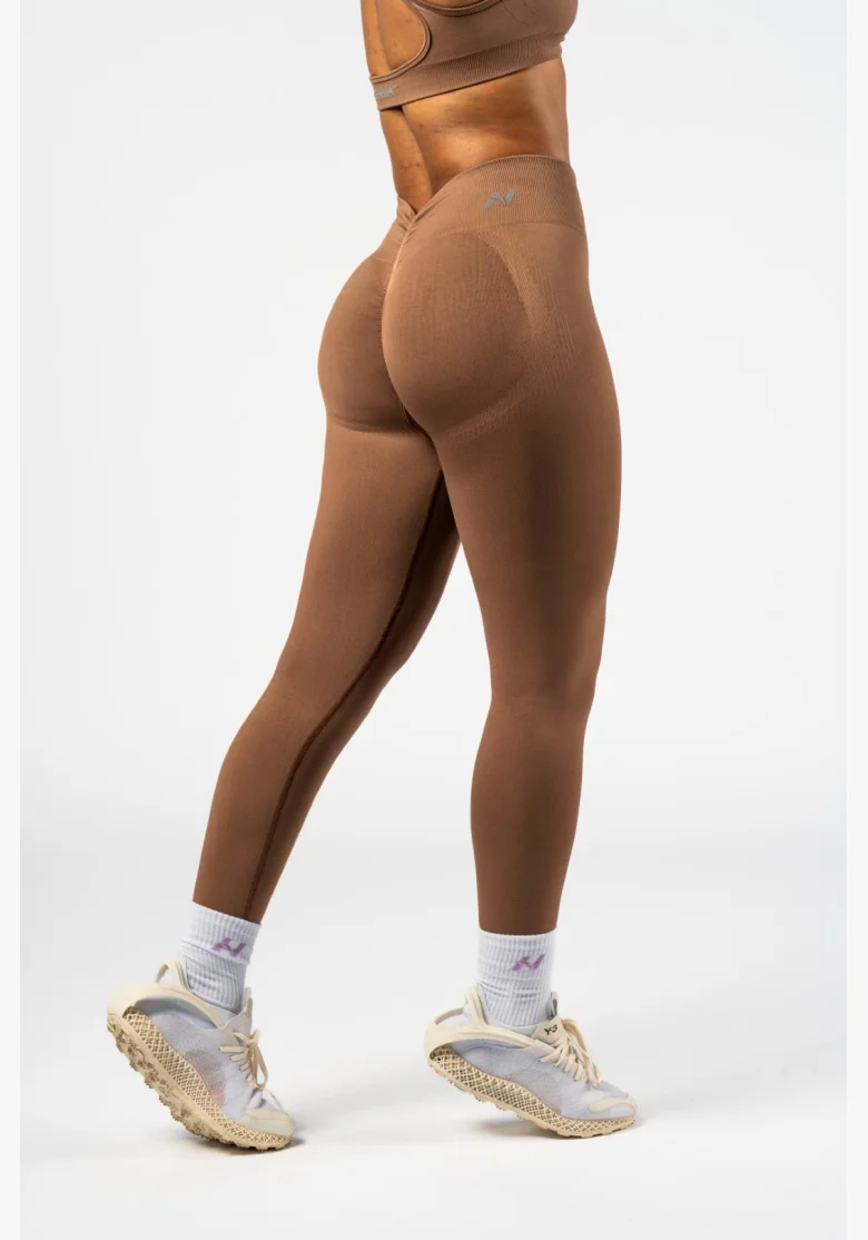 NEBBIA • NEBBIA Bezešvé legíny s vysokým pasem MAXIMUM PUSH-UP hnědé • Nebshop.cz