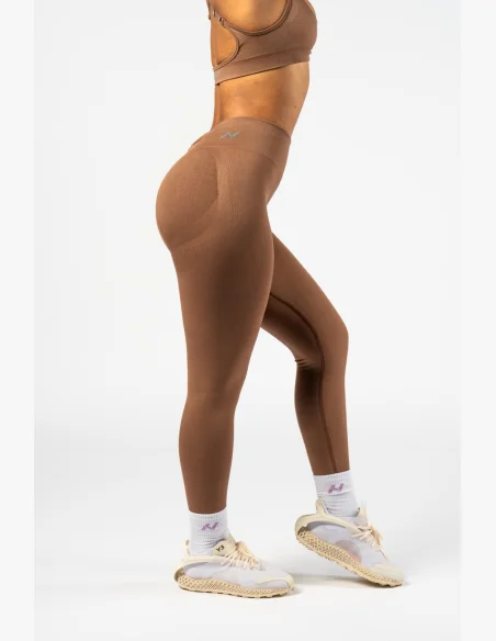 NEBBIA • NEBBIA Bezešvé legíny s vysokým pasem MAXIMUM PUSH-UP hnědé • Nebshop.cz